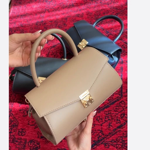 کیف دستی و دوشی زنانه با طراحی کلاسیک با قفل فلزی